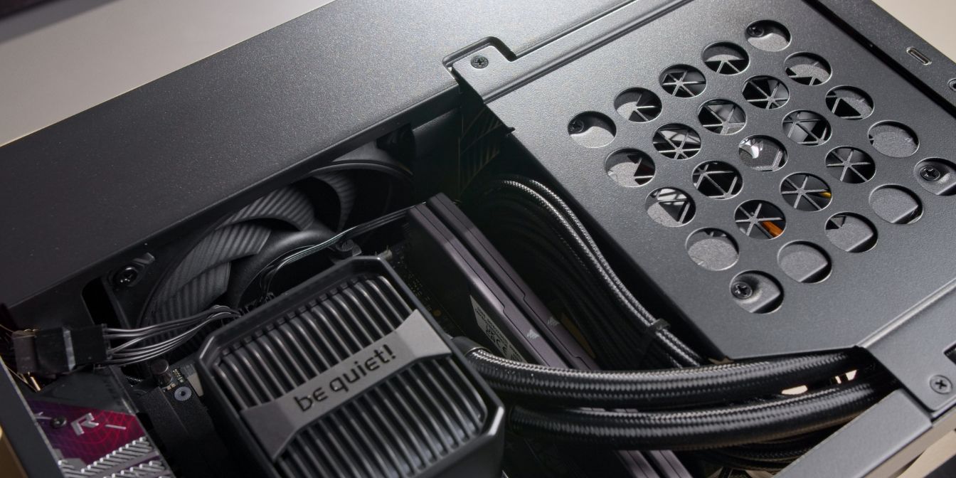 A4-H2O Silent Loop 3 pump cable management