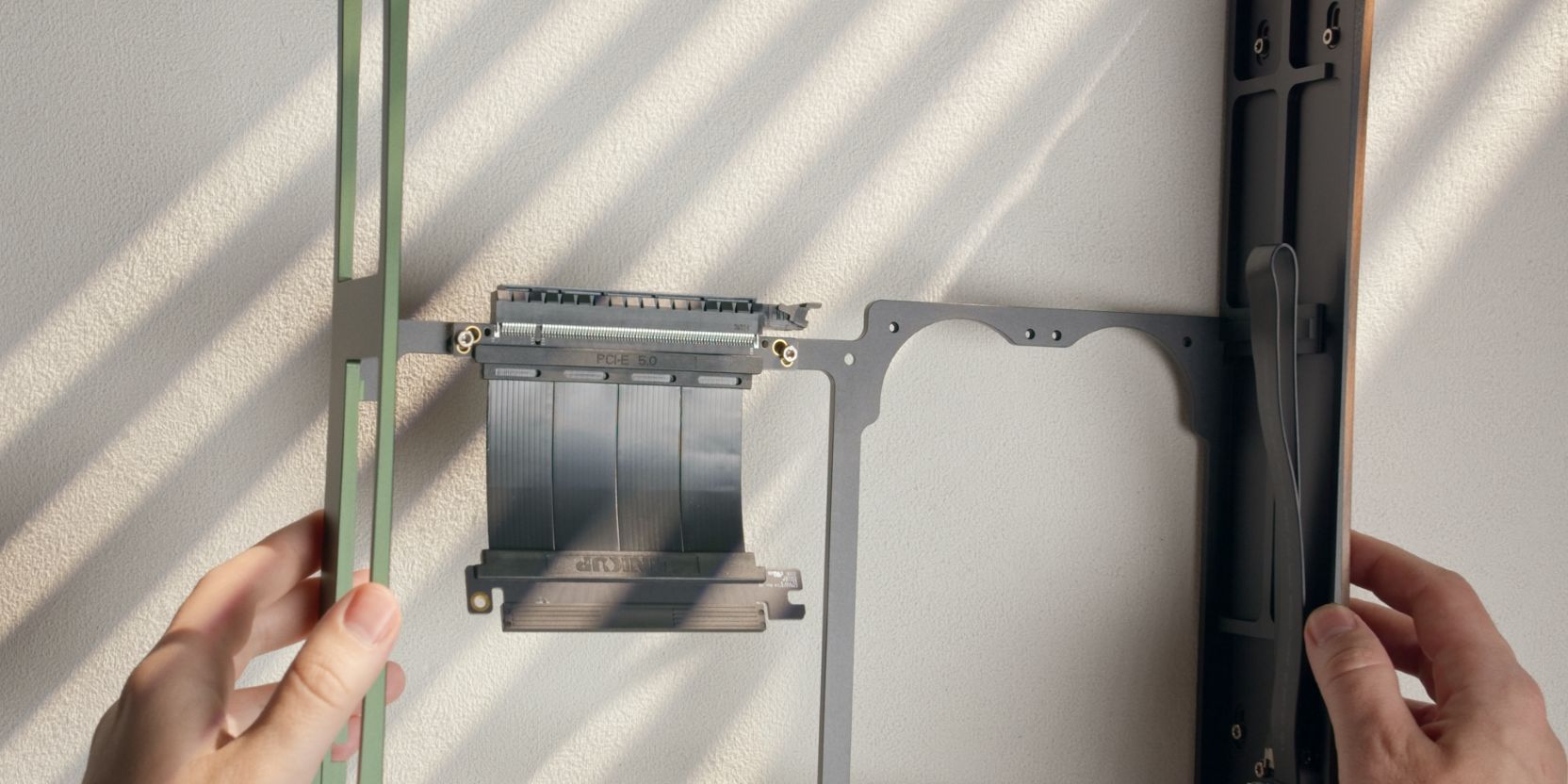 TETRA S GPU Gen5 Riser