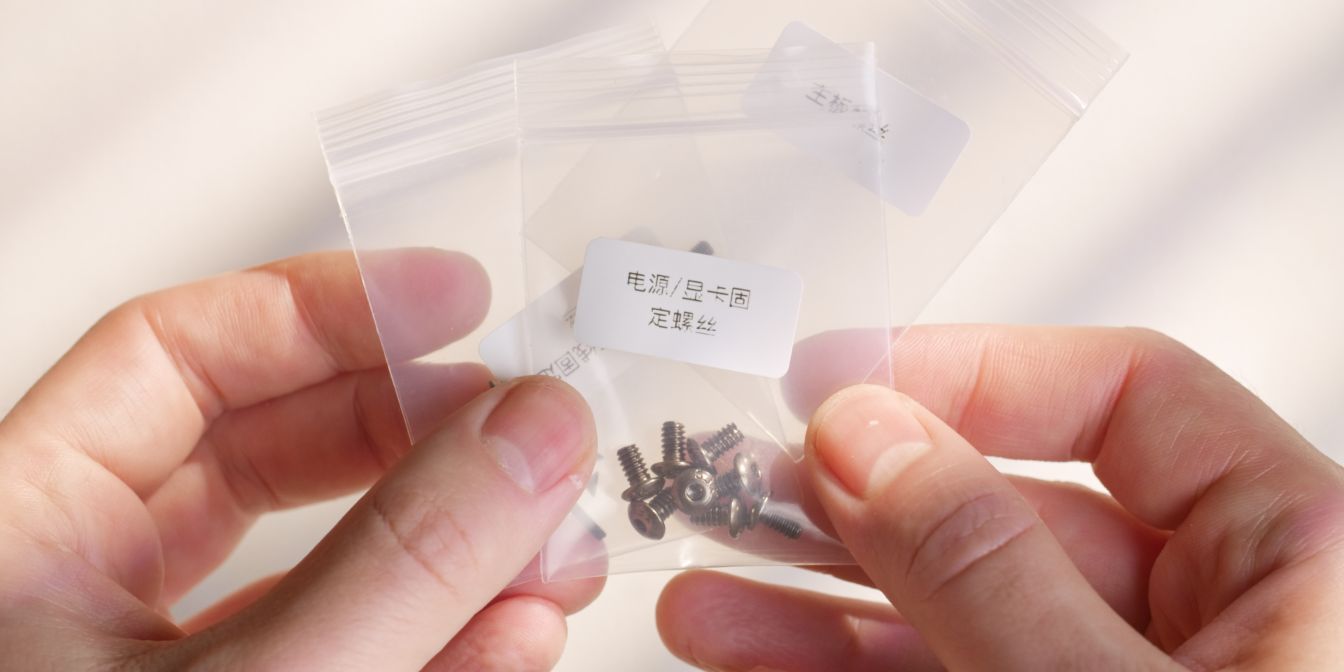 XiKii FF10 PSU Screws